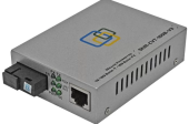 Медиаконвертер SNR 100Base-TX-100Base-FX RJ-45-SC, SNR-CVT-100B-V3