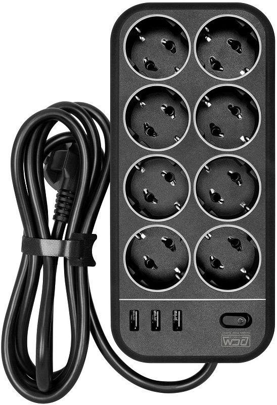 Фото-1 Сетевой фильтр Powercom SP-08 USB03AB, чёрный, фронтальный вид; показаны восемь розеток Schuko, три USB-порта, кнопка питания и чёрный кабель с вилкой рядом; изображение важно для страницы товара, так как показывает все выходы подключения на одной панели.