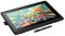 Фото-3 Graficheskiy планшет wacom cintiq 16 16 dtk1660k0b, ракурс под углом; тонкий корпус, кромки и кнопки уточняют конструкцию. Описание фиксирует видимые элементы, чтобы изображение соответствовало теме страницы товара.