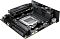 Фото-6 Материнская плата ASUS ROG Strix B850‑I Gaming WiFi, вид под углом сверху: профиль радиаторов, сокет AM5 и разъёмы питания по краю, чёрные кожухи с графикой ROG; важно для оценки высоты элементов в компактной сборке.