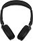 Фото-8 Наушники Jabra Evolve2 65 Flex, фронтальный вид: чёрная гарнитура с симметричным мягким оголовьем, овальными амбушюрами, кнопкой питания на правой чашке и сложенной вдоль чашки штангой микрофона; изображение показывает переднюю компоновку модели.