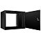 Фото-2 Настенный шкаф Cabeus WSC-05D Light 9U, чёрный, вид спереди с открытой глухой дверцей вправо; видны петли, замок на внутренней стороне дверцы и вертикальные 19-дюймовые направляющие внутри корпуса; изображение важно для понимания доступа к внутренней монтажной зоне.
