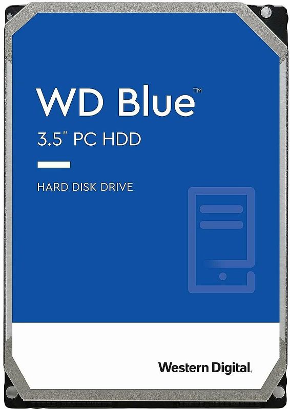 Фото-1 Жёсткий диск Western Digital WD Blue, фронтальный вид; синяя лицевая этикетка «WD Blue 3.5\" PC HDD», серебристая рамка по периметру и логотип Western Digital внизу; помогает визуально распознать серию и форм‑фактор 3,5″.