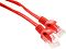 Фото-5 Патч-корд Premier UTP Cat 5e PP12 1,5 м, красный, крупный план двух разъёмов RJ-45; видны прозрачные коннекторы, защитные язычки и рифлёные вводы на красной оболочке; на белом фоне для карточки товара, показывает детали коннекторов для страницы патч-корда.