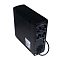 Фото-7 ИБП ACD PW Slim 1000 VA Tower 82N C44006 00G, вид слева сзади. Показаны блок из четырёх розеток, нижняя вентиляционная решётка, разъёмы защиты линии, боковая перфорация и уложенный кабель. Это важно для страницы товара, потому что показывает подключение нагрузки и вентиляцию корпуса под углом.
