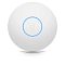 Фото-1 Точка доступа Wi-Fi Ubiquiti UniFi 6 Pro (U6 Pro), вид спереди: круглый белый корпус с центральным логотипом и синим световым кольцом-индикатором на белом фоне; важно для понимания внешнего вида и индикации на странице товара.