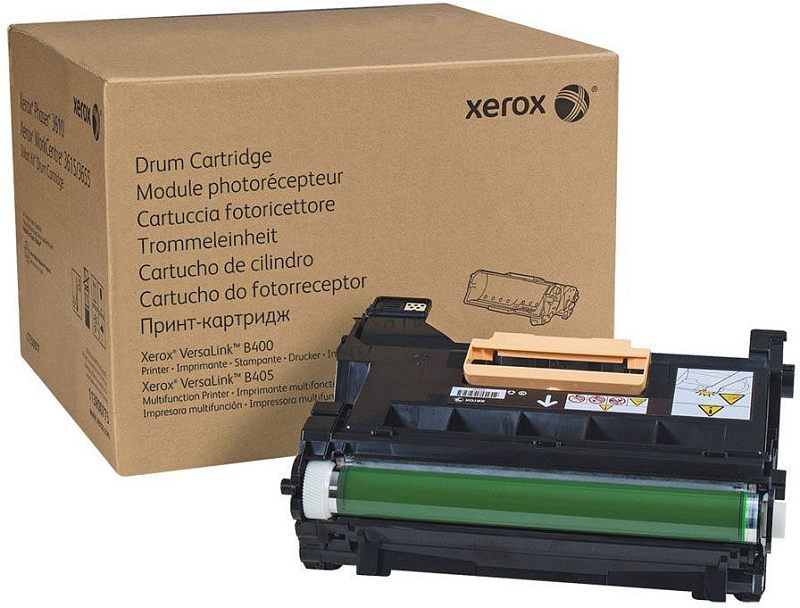 Фото-1 Барабан Xerox 101R00582, общий вид комплекта на светлом фоне: позади расположена коричневая коробка Xerox Drum Cartridge, спереди показан фотобарабан с зелёным цилиндром, чёрным корпусом и оранжевой ручкой; фото помогает увидеть конструкцию модуля для страницы товара о расходнике для печати.