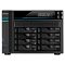Фото-2 Система хранения Asustor AS6508T 8-bay, фронтальный вид; видны восемь корзин дисков, дисплей с IP‑адресом, вертикальная вентиляционная решётка и USB‑порт на передней панели, фото важно для распознавания конфигурации отсеков на странице товара.