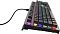 Фото-11 Механическая клавиатура Oklick 970G Dark Knight, крупный план левого переднего угла. На фото видны боковой вывод кабеля, высокий профиль клавиш, открытая посадка переключателей и многоцветная подсветка под клавишами. Изображение показывает конструкцию левой части на странице товара.