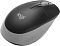 Фото-4 Мышь Logitech M190, вид сзади сверху; чёрная спинка с логотипом logi, светло-серое колесо прокрутки и серые боковые вставки с рифлением по краям; изображение важно для обзора задней формы и сочетания материалов в карточке товара.