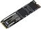 Фото-13 SSD Digma Mega S3 512GB, вид сверху под углом: модуль M.2 2280 с чёрной наклейкой и открытыми компонентами платы, видны чипы памяти, контакты разъёма и монтажное отверстие; изображение помогает оценить форм-фактор и низкий профиль накопителя.