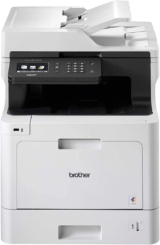 Фото-1 МФУ Brother DCP-L8410CDW, вид спереди; белый корпус, чёрная панель управления с цветным экраном и цифровой клавиатурой, автоподатчик документов сверху, лотки в нижней части; на белом фоне для страницы товара, чтобы увидеть расположение экрана, клавиатуры и АПД.