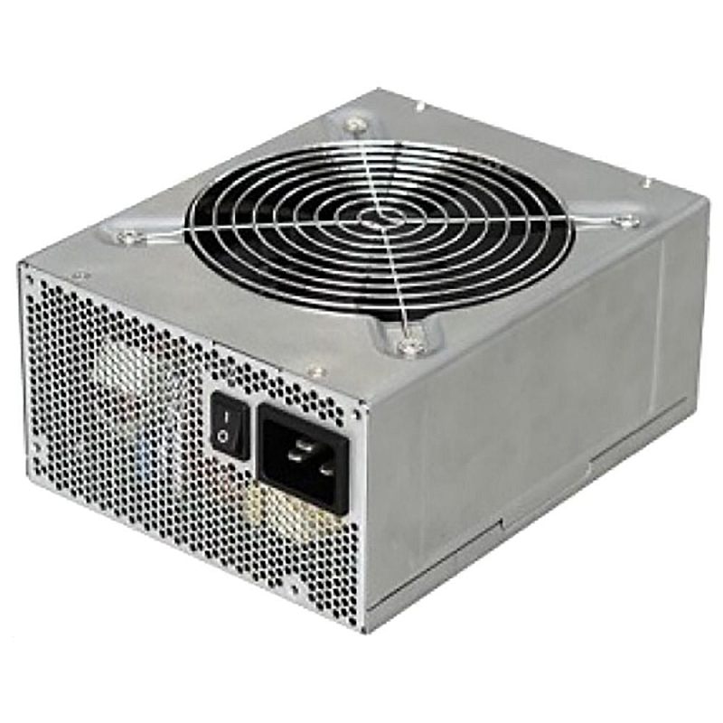 Фото-1 Серверный блок питания FSP 9PA12A2118 OEM 1200 Вт, вид сзади слева под углом; серебристый корпус с круглой решёткой вентилятора сверху, задней перфорацией, входом IEC и клавишей питания; фото показывает внешний вид OEM-версии и элементы задней панели.