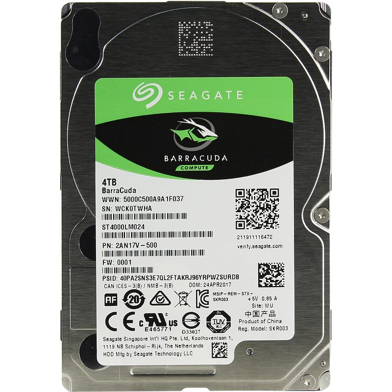 Фото-1 Жёсткий диск Seagate BarraCuda ST4000LM024 2,5″, вид сверху: белая сервисная этикетка с зелёно‑чёрным блоком «Barracuda», чёрная текстура крышки и крепёжные винты; белый фон для идентификации модели и форм‑фактора на странице.
