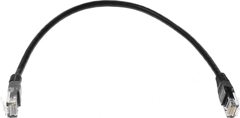 Фото-1 Патч-корд Lanmaster UTP Cat 5e TWT-45-45-0.3-BK, чёрный, 0,3 м — общий вид короткого кабеля дугой на белом фоне; по краям видны два коннектора RJ45 и чёрная оболочка. Изображение показывает длину и тип подключения для страницы товара.