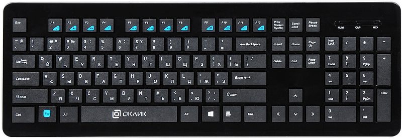 Фото-1 Клавиатура Oklick 870S, вид сверху. Полноразмерная беспроводная модель с цифровым блоком, чёрный корпус, серебристая боковая окантовка и синие пиктограммы мультимедийных функций на клавишах F1–F12. Изображение показывает раскладку и внешний вид для страницы товара.