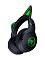 Фото-3 Наушники Razer Kraken Kitty V2 BT, чёрная гарнитура, вид сбоку в три четверти; видны одна чашка с логотипом Razer и светящимся кольцом, перфорация на внешней панели и контур одного ушка; изображение помогает рассмотреть форму чашки на странице модели.