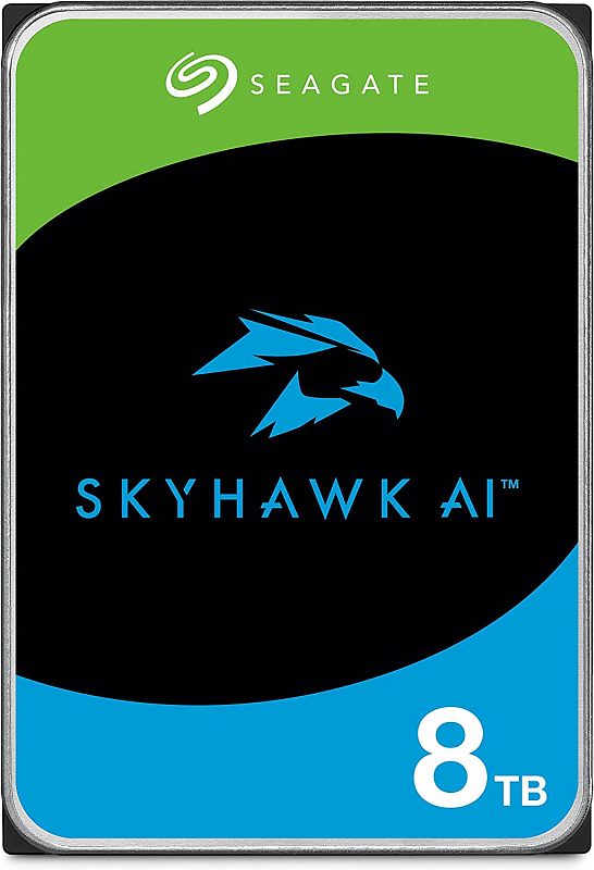 Фото-1 HDD Seagate SkyHawk AI ST8000VE001: изображение лицевой маркировки серии SkyHawk AI с логотипом Seagate и указанием 8TB на зелёно‑чёрно‑синем фоне; используется для визуальной идентификации линейки накопителей на странице товара.