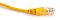 Фото-2 Патч-корд LANMASTER TWT-45-45-2.0-YL UTP Cat 5e, 2 м, жёлтый &mdash; крупный план одного коннектора RJ45 сбоку; видны прозрачный штекер, жёлтый литой колпачок и часть оболочки кабеля. Фото показывает исполнение наконечника и цвет для страницы товара.