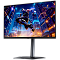 Фото-3 Gigabyte MO27Q3 EK, монитор 27 дюймов, вид спереди справа; на фото тонкие рамки, центральная стойка и многогранная подставка, чёрный корпус; изображение дополняет обзор лицевой части модели на странице товара.