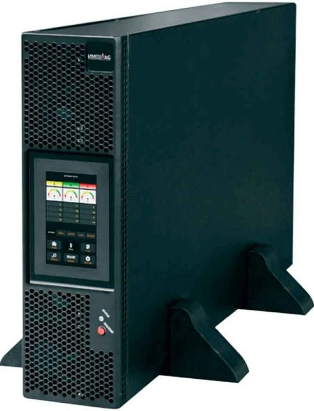 Фото-1 ИБП Импульс Forvard 1500 VA Rack 2U FW15201, вид спереди под углом. На фото чёрный корпус с перфорацией спереди, цветным экраном, нижним рядом кнопок и установленными опорными ножками для вертикальной установки. Для страницы товара это важно, чтобы показать исполнение rack/tower и переднюю панель.