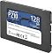 Фото-2 SSD Patriot P210 2.5 128GB, вид спереди справа под углом. Видны лицевая наклейка, верхняя грань корпуса с крепёжными отверстиями и торцевая часть с SATA-разъёмами. Фото помогает на странице товара показать толщину корпуса и интерфейсную сторону.