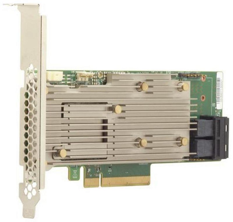 Фото-1 RAID‑контроллер Broadcom 9460-8i, крупный план сверху: зелёная плата PCI Express с бронзовым радиатором почти на всю длину, слева металлическая планка, справа два чёрных разъёма. Фото показывает радиатор и зону разъёмов, что важно для понимания компоновки на странице товара.