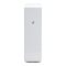 Фото-3 Уличная точка доступа Ubiquiti NanoStation M2 (NSM2) &mdash; фронтальный вид: белая лицевая панель с логотипом U, нижняя крышка-стык корпуса; помогает оценить внешний вид устройства для установки на улице на странице товара.