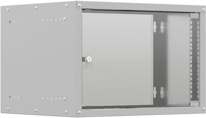 Фото-1 Настенный шкаф NTSS Lime 6U, серый — вид спереди и сбоку с открытой дверью; показаны металлический корпус, передняя рама, внутренняя стойка и дверной замок, что важно для оценки доступа к оборудованию.