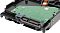 Фото-4 Жёсткий диск Seagate SkyHawk ST4000VX016 3.5" 4 ТБ &mdash; крупный план разъёмов: видны SATA‑питание и SATA‑данные на чёрном пластиковом блоке, рядом зелёная плата и винты; на белом фоне для сверки интерфейсов.