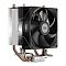 Фото-3 Кулер для процессора PCCooler R200, вид под углом спереди: чёрный вентилятор, серебристый радиатор и медные тепловые трубки, по углам видны крепёжные точки вентилятора и скобы. Основание с прижимной пластиной и пружинами частично в кадре. Цвет: чёрный, серебристый, медные элементы; фото помогает рассмотреть расположение трубок и пластин.