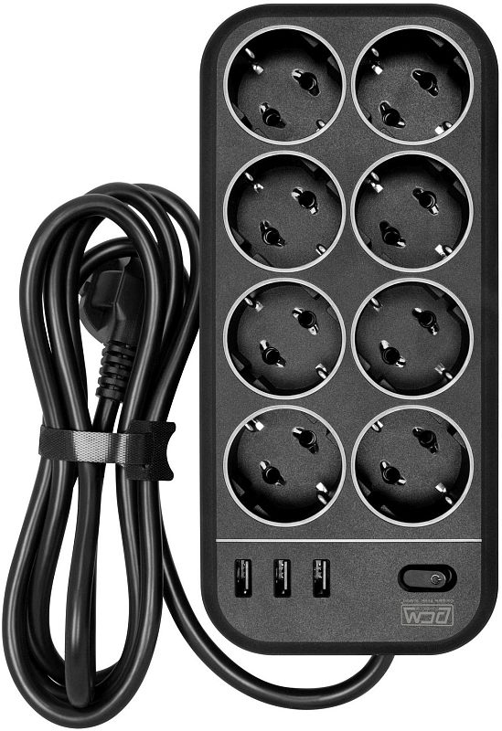 Фото-1 Сетевой фильтр Powercom SP-08 USB03AB, фронтальный вид, чёрный корпус с восемью розетками Schuko, тремя USB-A и кнопкой питания в нижней части, рядом уложен кабель с вилкой; фото для карточки товара показывает число розеток и USB-разъёмы.