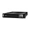 Фото-4 ИБП APC Smart-UPS SRT 2200VA SRT2200RMXLI-NC, вид спереди под углом. Видны металлический чёрный корпус 2U, перфорированная передняя панель и правый экран с кнопками управления. Фото помогает оценить компоновку фронтальной панели на странице товара.