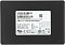 Фото-5 SSD Samsung PM893 MZ7L31T9HBLT, 2.5", 1.92 ТБ &mdash; крупный план сервисной наклейки на обратной стороне; на фото читается маркировка PM893 2.5" 1.92TB SSD и сертификационные знаки на чёрном корпусе, изображение важно для идентификации модели на странице.