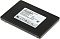 Фото-2 SSD Samsung PM9A3 MZQL2960HCJR, 2.5", 960 ГБ — вид сверху под углом; показан чёрный корпус с наклейкой Samsung PM9A3 2.5" 960GB SSD, тонкий профиль и крепёжные отверстия по бокам, фото помогает оценить форму корпуса и маркировку на странице товара.