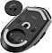 Фото-5 Беспроводная мышь Logitech G309 Lightspeed, чёрная, нижняя часть корпуса с отдельной круглой крышкой; видны сенсор, переключатель ON/OFF, пустой батарейный отсек и крупные скользящие ножки. Изображение для карточки товара, чтобы показать основание и способ доступа к элементу питания.