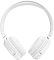 Фото-3 Гарнитура JBL Tune 520BT White, правая чашка крупным планом сбоку; видны круглая внешняя крышка с логотипом JBL, белый корпус и прямая дужка оголовья; изображение важно для страницы товара как демонстрация внешнего оформления чашки.