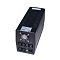 Фото-9 ИБП ACD PW Base 1500i 1500 VA Tower 80L C64142 00G, правый боковой вид. На фото гладкая боковая стенка с вентиляционными прорезями в верхней и нижней части без дополнительных элементов на поверхности. Полезно для карточки товара, где важно показать боковой профиль и вентиляцию.