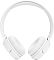 Фото-2 Гарнитура JBL Tune 520BT White, фронтальный вид с раскрытыми чашками; показаны белое оголовье, мягкие накладные амбушюры и нижняя часть чашек, на одной чашке видны кнопка питания и индикатор; фото помогает показать посадочную часть и элементы управления на странице товара.