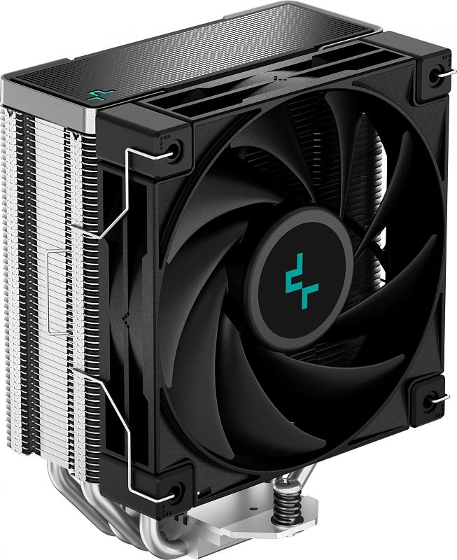 Фото-1 Кулер для процессора DeepCool AK400, ракурс 3/4 спереди: башенный радиатор с чёрным вентилятором в квадратной рамке и серебристым пакетом пластин. Сверху — чёрная крышка с сетчатой текстурой и логотипом, вентилятор закреплён металлическими скобами. Белый фон — общий вид кулера для охлаждения CPU.