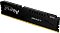 Фото-2 Модуль памяти Kingston FURY Beast Black 16GB KF552C40BB/16, вид под углом спереди: один чёрный DIMM DDR5 в перспективе. Видны рельефный радиатор, логотип FURY, маркировка DDR5 на правом торце и золотистая контактная гребёнка. Фото помогает рассмотреть толщину и форму радиатора.