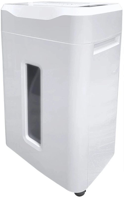 Фото-1 Шредер Office Kit S243N 3,9x38, общий вид под углом; белый корпус на колёсиках с узким тёмным смотровым окном корзины, сверху крышка со слотом подачи и панелью управления.