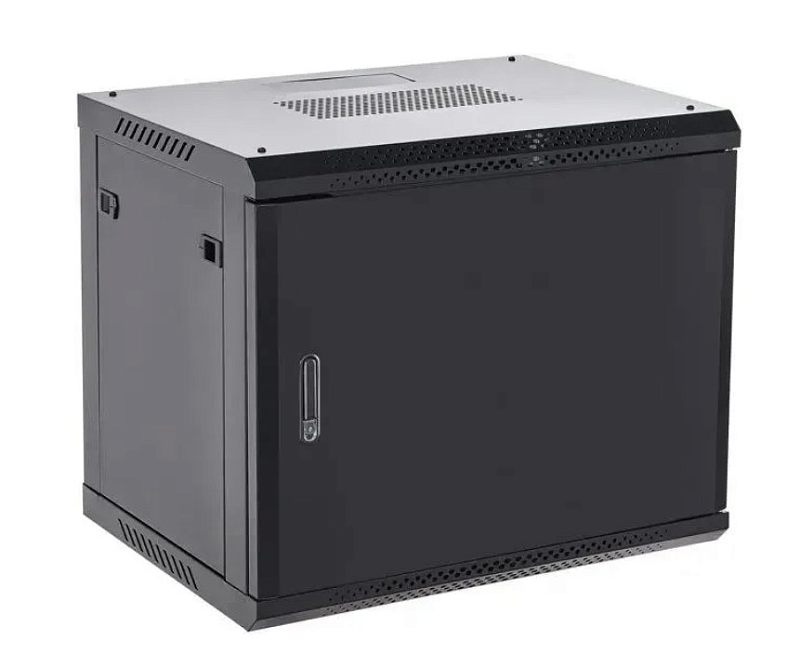 Фото-1 Настенный шкаф REXANT 04-0954 9U 04-0954-122, чёрный, фронтальный вид с глухой дверью; металлическая передняя панель без стекла, боковая стенка и вентиляционные прорези.