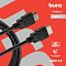 Фото-2 Видеокабель Buro BHP-RET-HDMI18-2 HDMI&ndash;HDMI, промо-изображение крупным планом: два чёрных штекера HDMI с позолоченными контактами, литые корпуса с рельефом и круглый кабель на красном фоне; фото показывает форму коннекторов и материал оболочки, что важно для страницы о совместимости кабеля HDMI 1,80 м.