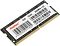 Фото-2 Модуль памяти KingSpec 8GB SODIMM DDR4 2666, вид под углом со стороны наклейки. Видны белая маркировочная этикетка, край чёрных микросхем, чёрная плата и контактная гребёнка с центральным вырезом. Ракурс помогает рассмотреть конструкцию модуля на странице товара.