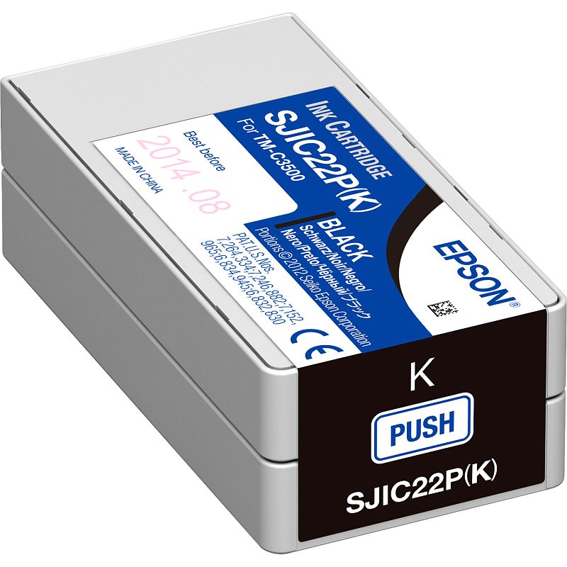 Фото-1 Картридж Epson SJIC22P C33S020601, вид спереди сверху под углом: компактный прямоугольный корпус с бело-синей верхней этикеткой, чёрной лицевой панелью K и кнопкой PUSH; чёрно-серый пластиковый корпус, видна маркировка SJIC22P(K), на белом фоне для страницы товара, чтобы показать цветовую идентификацию и форм-фактор картриджа.