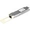 Фото-2 Трансивер SNR QSFP+ SNR‑QSFP‑SR4 — вид под углом; серый корпус, светлая петля‑ручка, верхняя этикетка SNR‑QSFP‑SR4 с логотипом и параметрами; на белом фоне, помогает рассмотреть маркировку и конструкцию модуля QSFP+ для подключения к оборудованию.