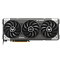 Фото-2 Видеокарта ASUS GeForce RTX 5060 TUF Gaming, вид спереди; показаны три осевых вентилятора, прямоугольный кожух с винтами по углам и логотипы на ступицах, цвет графитовый с чёрными вентиляторами; фото важно для страницы товара, чтобы рассмотреть лицевую панель и конструкцию охлаждения.