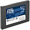 Фото-3 SSD Patriot P220 512GB, фронтальный ракурс под углом слева; чёрный корпус с фактурной поверхностью, синяя наклейка с обозначением модели и объёма, видны верхние крепёжные точки. Изображение помогает оценить форму накопителя для карточки товара.