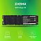 Фото-2 SSD Digma Mega S3 M.2 2280 1TB, промо-изображение на зелёном фоне; чёрная плата с наклейкой Digma, снизу пиктограммы интерфейса PCI-E 3.0 x4, объёма 1024 ГБ и форм-фактора M.2 2280; изображение важно для страницы товара, потому что объединяет внешний вид накопителя и основные параметры.